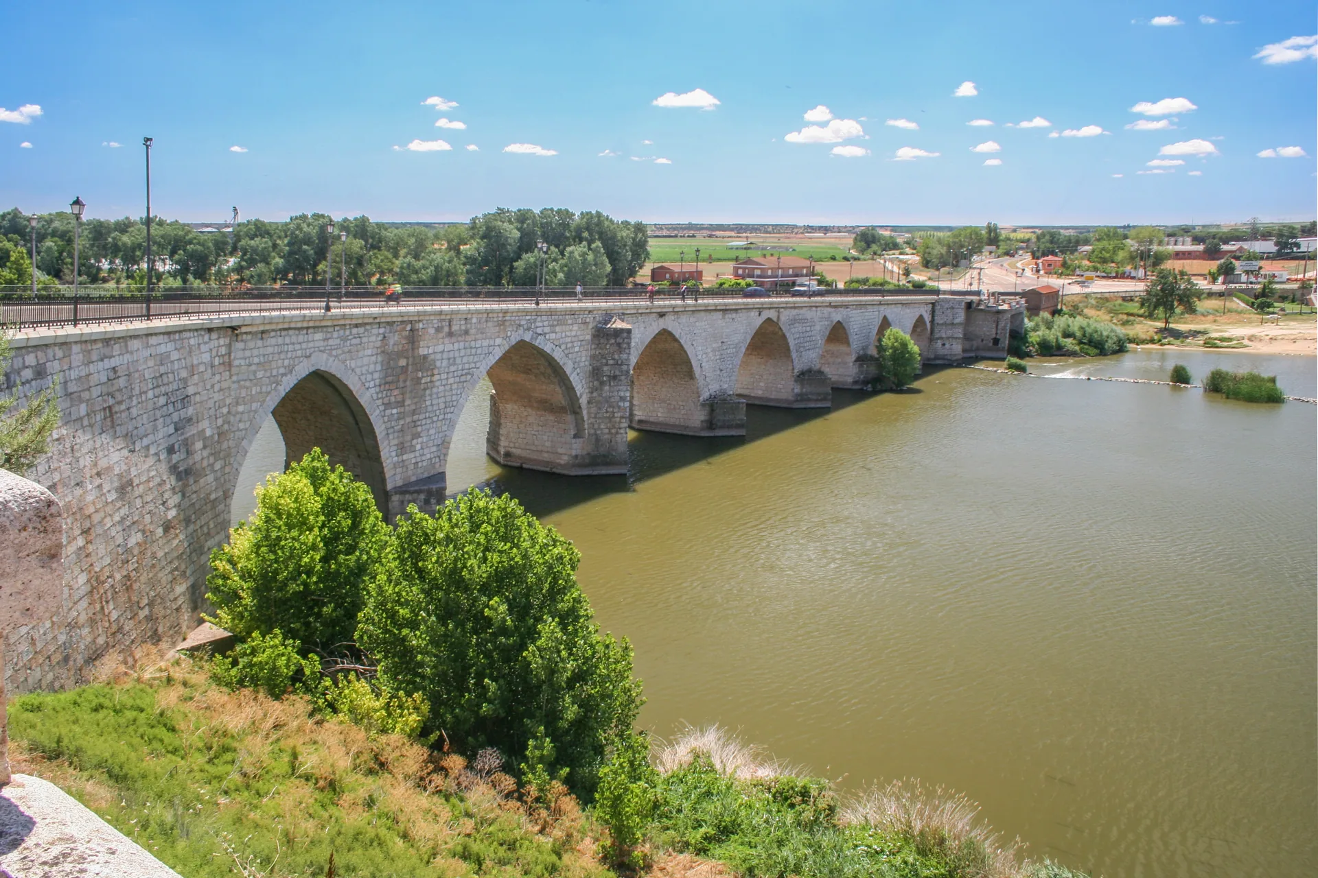 Puente de Tordesillas sobre el río Duero